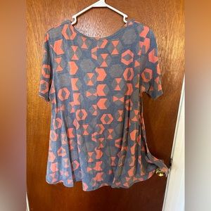 Lularoe top
